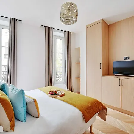 Apartment Spacious - 2br 6p - Le Marais Paris